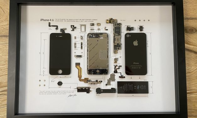 December 2020 and I just bought an iPhone 4s from 2011